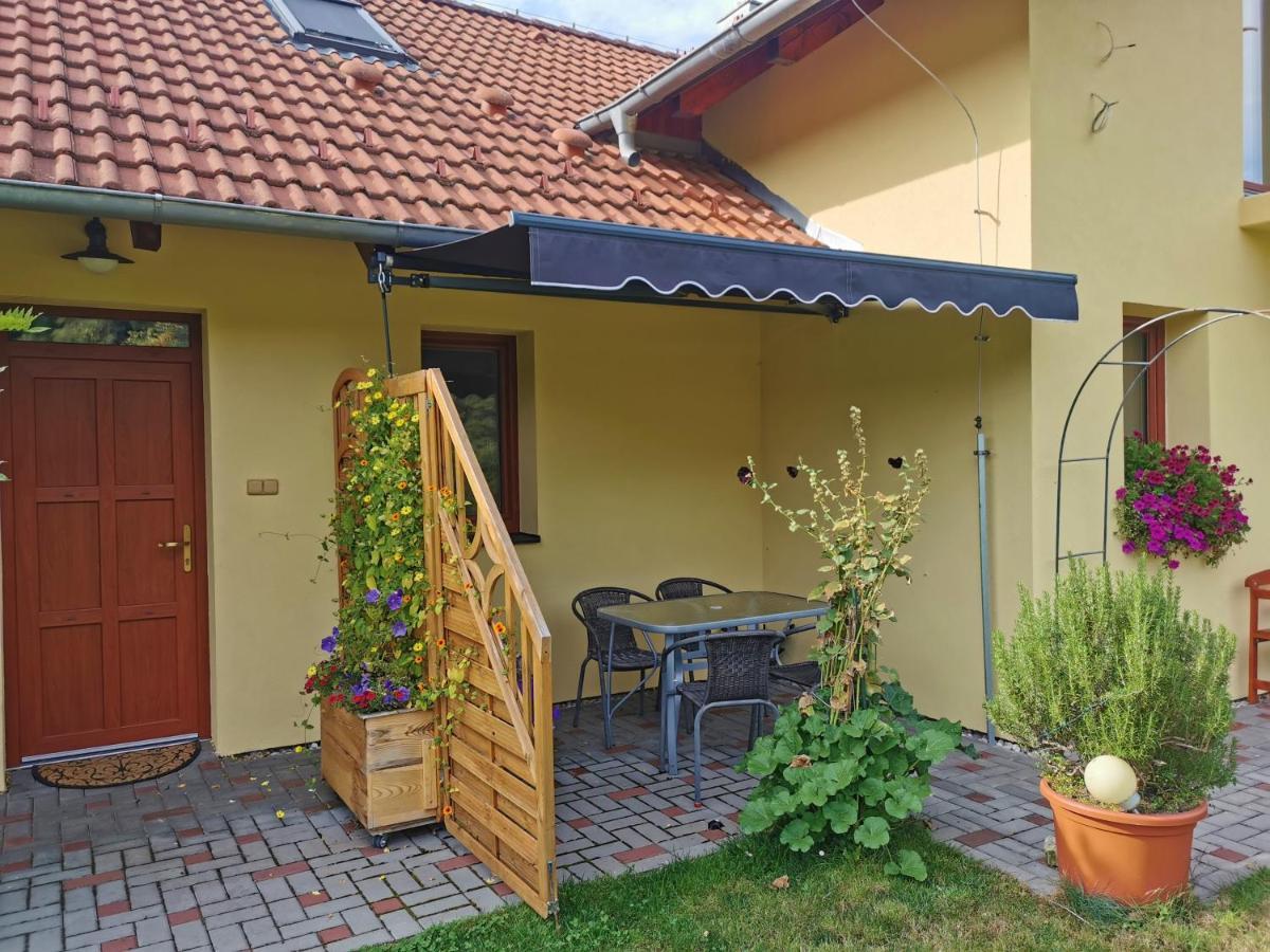 Penzion Hastrman Doudleby Exterior foto